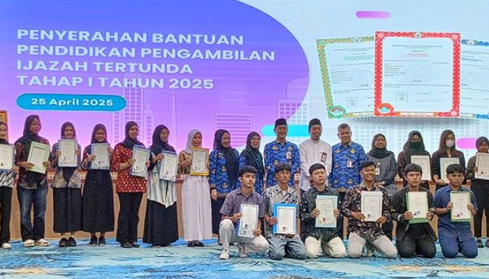 100 Ijazah Anak Miskin Ditebus Baznas Jakarta Timur: Total Rp 400 Juta dari Zakat!