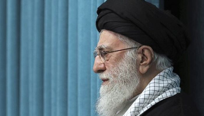 Ayatollah Ali Khamenei Peringatkan AS: ‘Kerusakan yang Tidak Dapat Diperbaiki’ Jika Donald Trump Menyerang