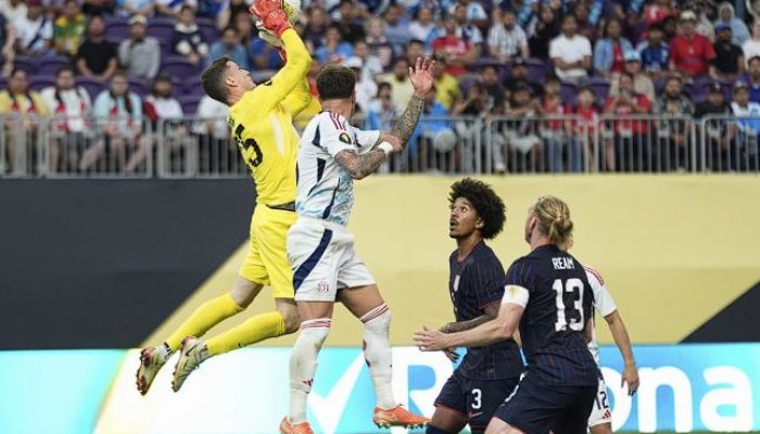 Dari Harvard ke Pahlawan Piala Emas CONCACAF 2025: Matt Freese Tundukkan Keylor Navas