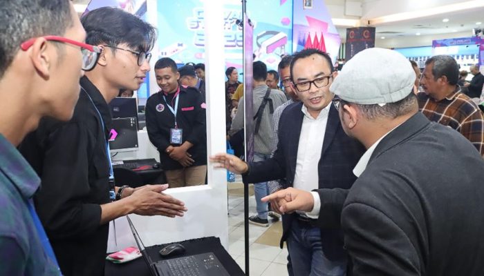 Gebyar Startup 2025: Surabaya Panas! Inovator Muda & Game Lokal Siap Guncang Dunia Digital!