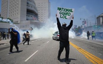 Los Angeles Membara: Donald Trump Kerahkan Garda Nasional, Mobil Dibakar, Jalan Tol Diblokir