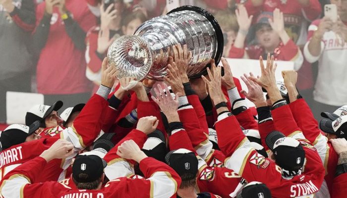 Panthers Juara Lagi! Stanley Tetap di Florida Setelah Pembantaian 5-1 di Final