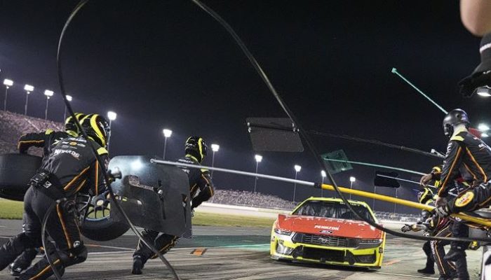 Ryan Blaney Kembali Merajai NASCAR, Kemenangan Epik di Nashville!