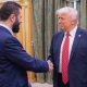 Donald Trump Cabut Sanksi Suriah: Langkah Berani yang Mengubah Politik Timur Tengah