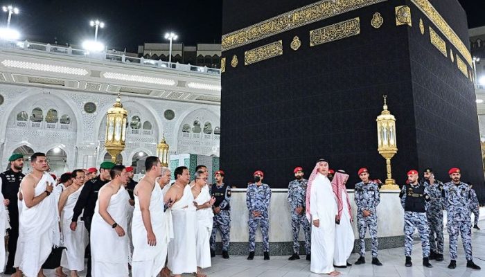 Kapal KMP Tunu Pratama Jaya Tenggelam di Selat Bali, Presiden Prabowo Beri Instruksi Langsung dari Mekkah