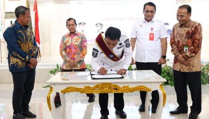 Pertama di Indonesia! MoU Program Sekolah Swasta SD & SMP di Tangerang Digratiskan