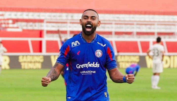 Hattrick Dalberto! Arema FC Hancurkan PSBS 4-1 di Laga Pembuka BRI Super League 2025/2026, Pelatih PSBS Biak Kritik Wasit