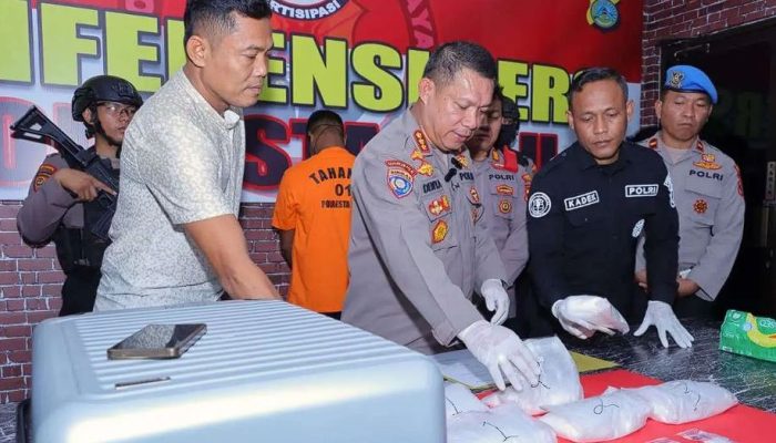 Kurir Sabu 3,5 Kg Dibekuk di Bandara Palu Sesaat Setelah Mendarat!