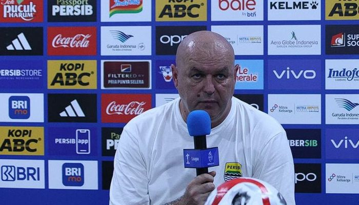 Laga Perdana BRI Super League ! Persib Bandung Bungkam Semen Padang 2-0, Komentar Bojan Hodak