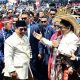 Meriah! ‘Tabola Bale’ Ubah Upacara Jadi Pesta Rakyat!
