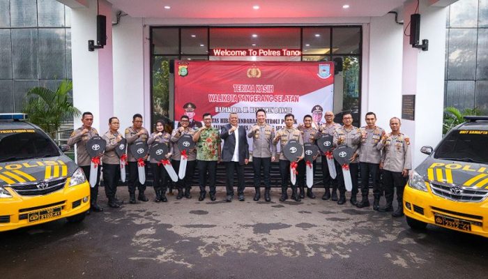 Pemkot Tangsel Hibahkan 9 Mobil Bekas untuk Polres Tangsel dan Jajaran