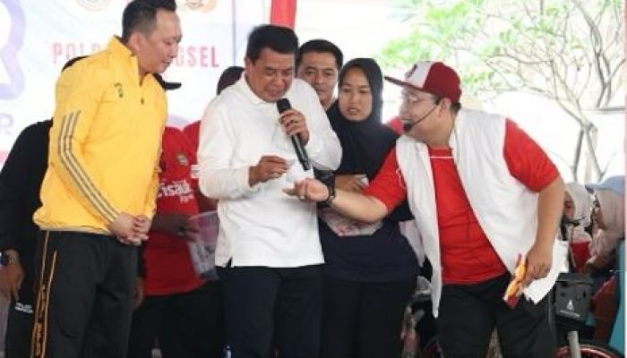 Warga Cisauk Bisa Bikin SIM Sambil Jalan Sehat Bareng Bupati Tangerang dan Kapolres Tangsel! Gratis & Cepat!
