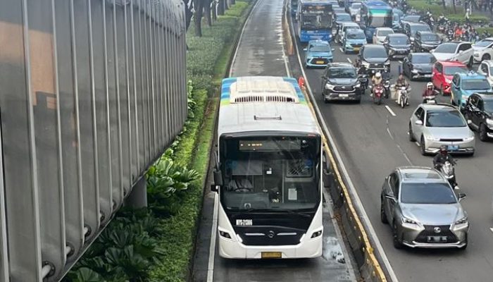 3 Kecelakaan dalam Sebulan! Transjakarta Gandeng KNKT Bongkar Masalah Operasional