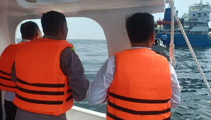 35 Kontainer Jatuh ke Laut, Kapal Kargo Alami Kecelakaan di Kepulauan Seribu