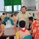 Harunya Siswa SRMA Margaguna Saat Kepala Mereka Disentuh Presiden Prabowo!