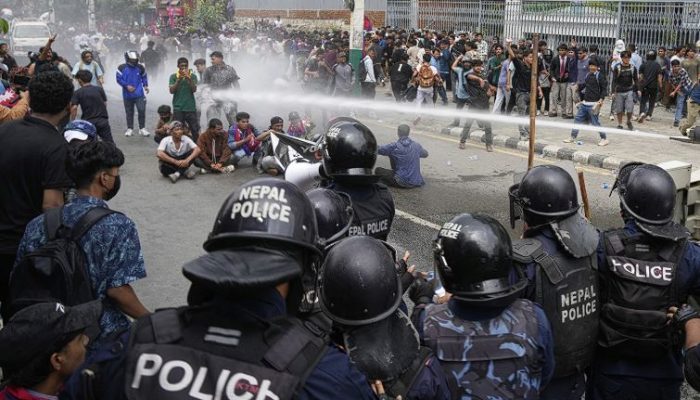 Nepal Bergolak! 19 Tewas Usai Protes Larangan Media Sosial