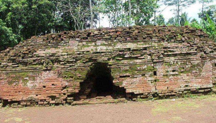 Pelestarian Candi di Lumajang: Warisan Budaya dan Potensi Wisata