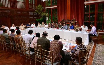 Presiden Prabowo Gelar Rapat di Hari Libur Fokus ke Makan Bergizi Gratis & Kesehatan 36 Juta Warga 5