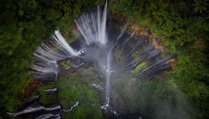 Tumpak Sewu: Surga Tersembunyi dengan Air Terjun 120 Meter yang Bikin Melongo