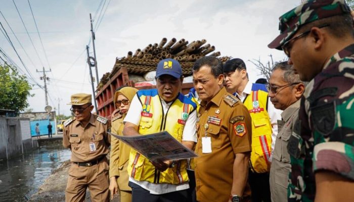 Gubernur Ahmad Luthfi Gerak Cepat, Panggil Bupati Demak dan Wali Kota Semarang Bahas Solusi Tuntas Banjir Jateng