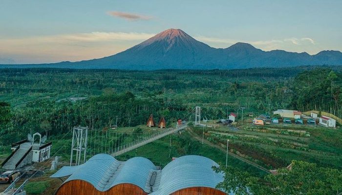 Hidden Paradise di Kaki Semeru! Bumi Glagah Arum, Tempat Healing Terbaik di Lumajang