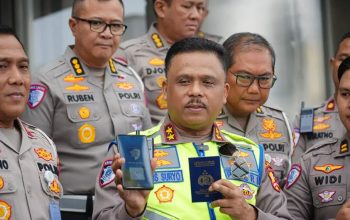 Korlantas Polri Resmi Digital, SIM dan Pajak Kendaraan Kini Bisa Lewat HP