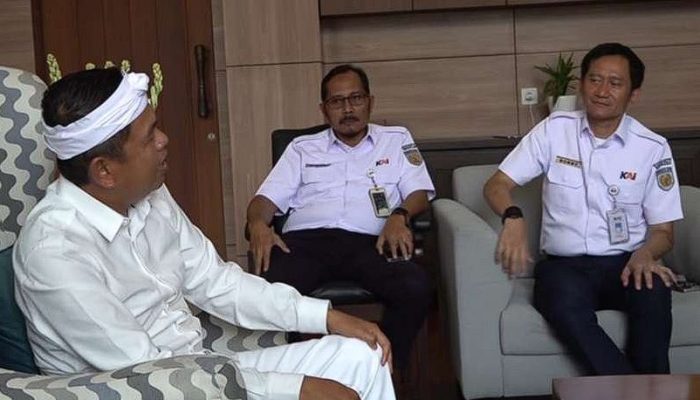 Dedi Mulyadi Luncurkan ‘Kereta Petani dan Pedagang’: Revolusi Transportasi Hasil Bumi di Jawa Barat