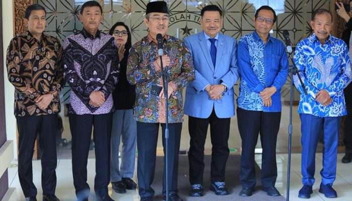 Komisi Reformasi Kepolisian gelar RDP, Kanal Resmi Bisa Via WhatsApp dan Email