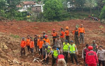 Longsor Majenang: 21 Warga Tertimbun, Polri Kerahkan K9 & 155 Personel