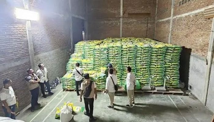 Polda NTB Gerebek 110 Ton Beras Oplosan SPHP di Lombok Timur