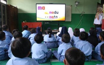 Revolusi Belajar di Tangerang, 350 PAUD Dapat Panel Interaktif Canggih dari Pemkot