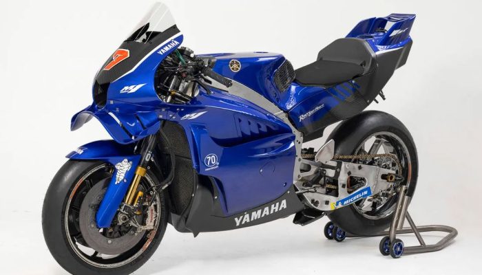 Yamaha Kejutkan MotoGP! YZR-M1 Resmi Pakai Mesin V4 Mulai 2026