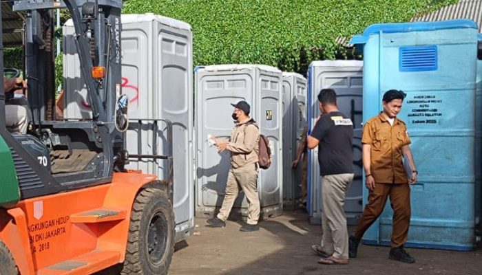 DKI Jakarta Kirim 15 Toilet Portable Bantu Pengungsi Bencana Aceh Tamiang