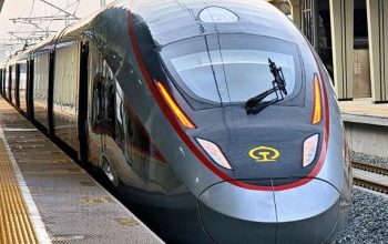 Kereta Cepat di barat laut Tiongkok Resmi Beroperasi, 299 KM Ditempuh 68 Menit