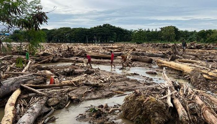Padang Kebanjiran 3.327 Ton Sampah Pascabencana, DLH Bergerak Cepat dalam 9 Hari