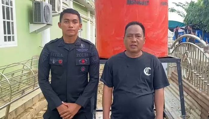 Polri Pasang Tandon Air Bersih Bantu Warga Aceh Tamiang Pascabencana