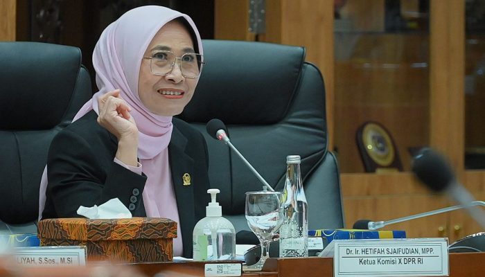 Guru SD di Jember Diduga Telanjangi Puluhan Murid, Ketua Komisi X DPR RI Hetifah Sjaifudian Tegas: “Ini Bisa Masuk Ranah Pidana!”