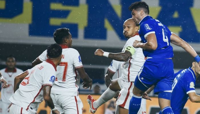 Persib Gasak Malut United 2-0! Penalti Thom Haye & Gol Saddil Kokohkan Maung Bandung di Puncak Klasemen