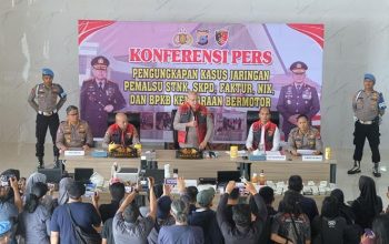Terbongkar! Sindikat Pemalsu STNK dan BPKB Lintas Provinsi Raup Rp100 Juta per Bulan, 6 Orang Dibekuk Polda Kalsel