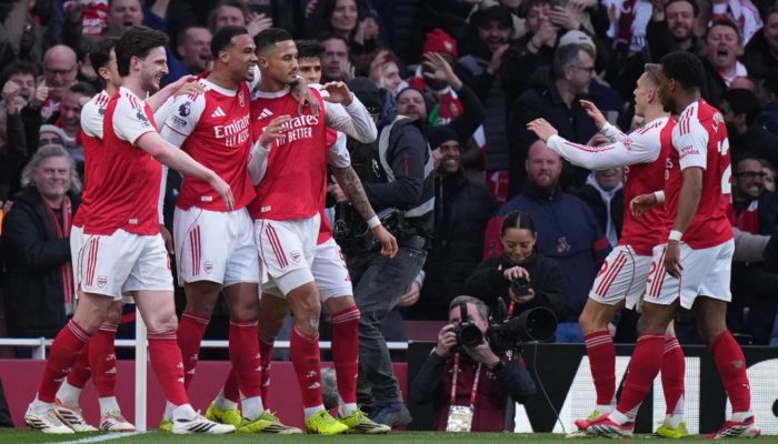 Arsenal vs Chelsea: Drama 3 Gol & Kartu Merah! The Blues Tersungkur di Emirates, Mimpi Liga Champions Terancam