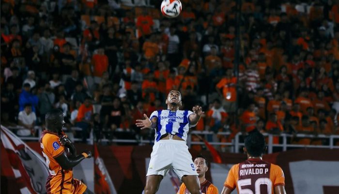 Drama VAR & Penalti Menit Akhir! Borneo FC Gagalkan Kemenangan Persib, Puncak Klasemen Super League Makin Panas