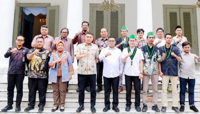 Gubernur Banten Andra Soni Dialog dengan HMI, Tegaskan Tak Anti Kritik dan Beberkan Program Jalan Desa hingga Sekolah Gratis