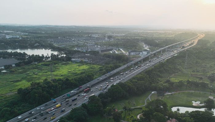 Mudik Lebaran 2026 Mulai Memanas! 650 Ribu Kendaraan Tinggalkan Jabotabek Arah Trans Jawa, Diskon Tarif Tol 30% Berlaku