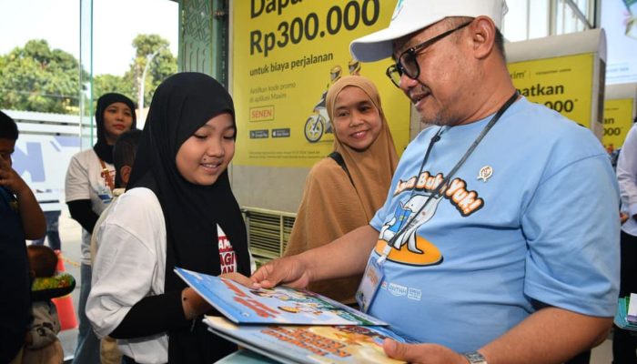 Mudik Tak Lagi Membosankan! 24 Ribu Buku Dibagikan Gratis di 9 Titik, Anak-anak Pilih Baca daripada Main Gawai