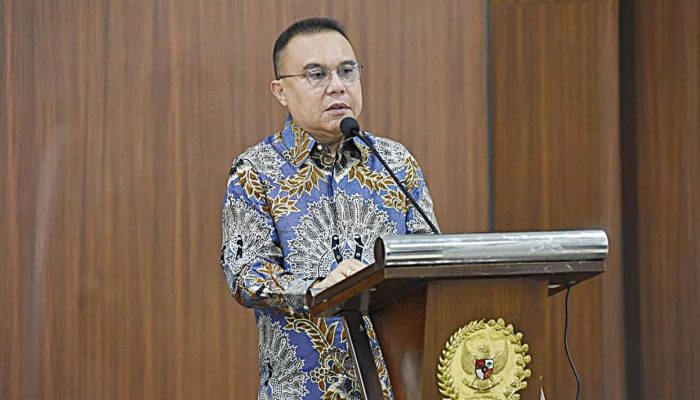 Pastikan Harga BBM Tak Naik, DPR Buka Suara