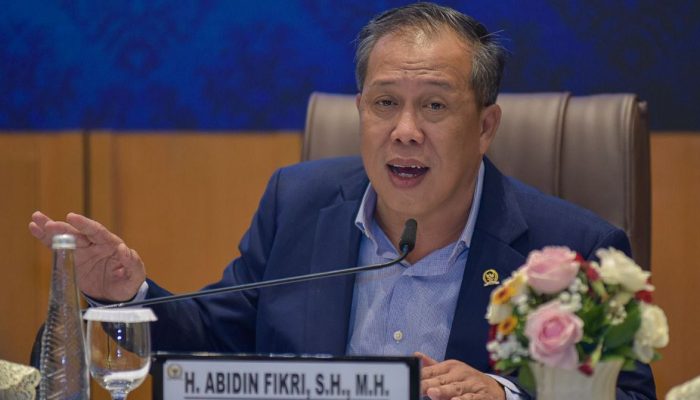 TPG Guru Madrasah Terancam Telat Cair? DPR Desak Kemenag Bayar Sebelum Lebaran 1447 H