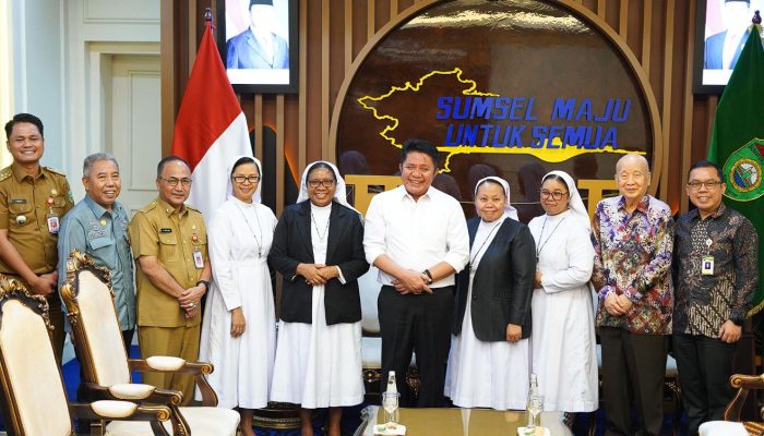 100 Tahun Mengabdi! Gubernur Herman Deru Siapkan Penghargaan Spesial untuk RS Charitas