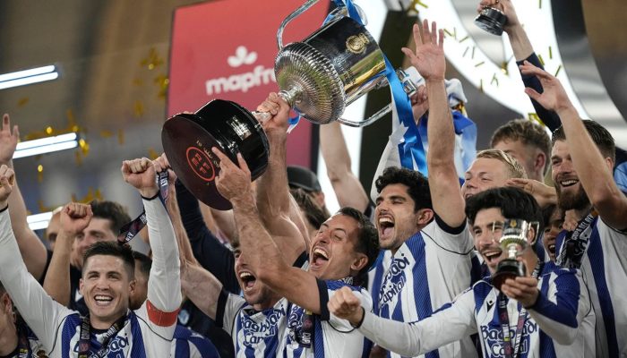 Adu Penalti Dramatis! Real Sociedad Tumbangkan Atletico Madrid, Matarazzo Cetak Sejarah di Copa del Rey
