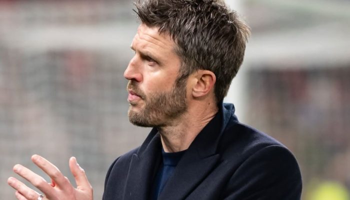 Drama Old Trafford! Man Utd Dipermalukan Leeds 2-1, Dua Gol Okafor & Kartu Merah Martinez Jadi Penentu