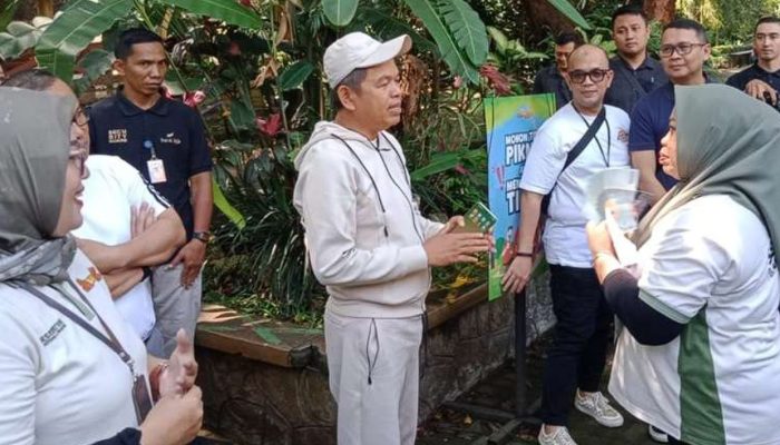 Gaji Tertunggak 2 Bulan Akhirnya Cair! Aksi Mendadak Dedi Mulyadi di Kebun Binatang Bandung Bikin Karyawan Haru